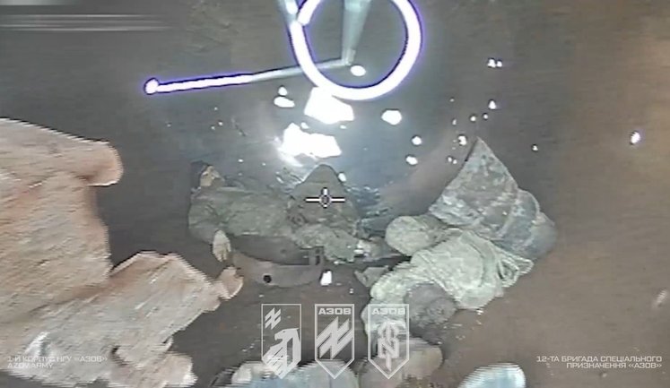 Дронарі 12-ї бригади "Азов" ліквідували 13 окупантів, двоє з них ховалися у трубі. ВIДЕО