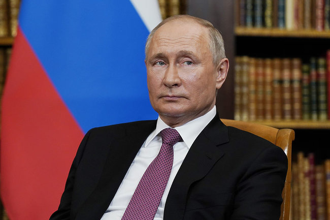 Байден і Путін проводять зустріч у Женеві: Переговори у вузькому складі завершені, продовжувалися майже 2 години 03