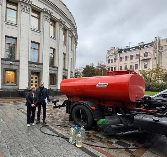 Верховна Рада залишилася без води після нічної атаки РФ