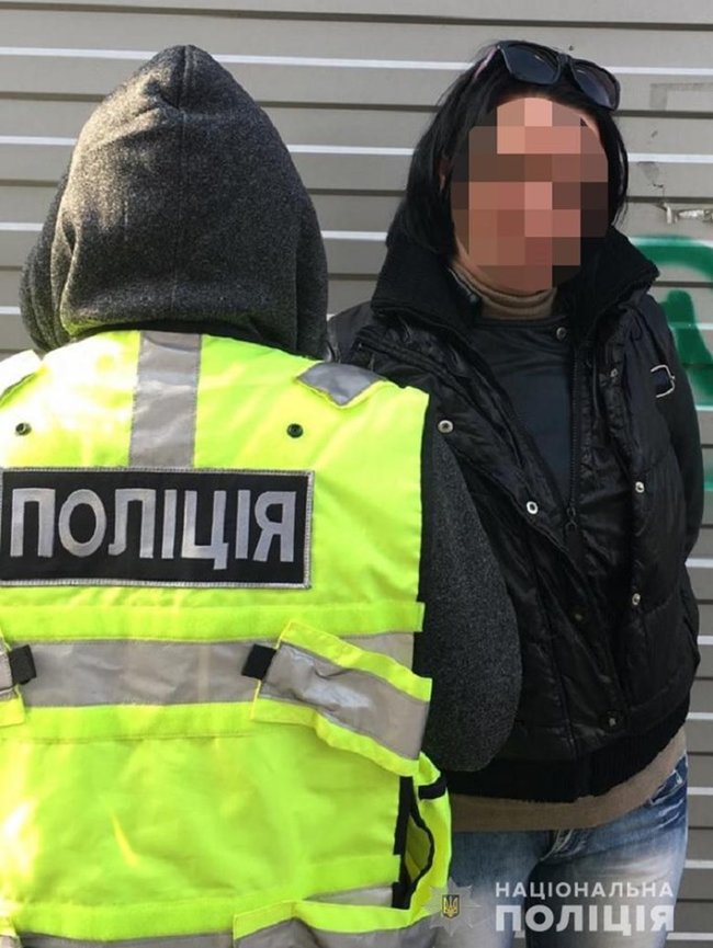 Полицейские задержали группу клофелинщиц в Киеве 02