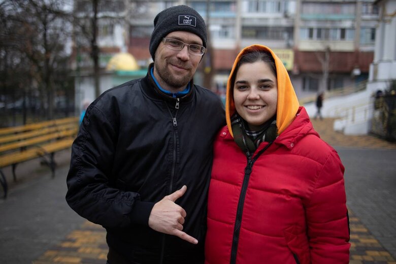 Вони хотіли, щоб ми зламалися, плакали, попросили вибачення. Я кричала від болю, але жодного разу не плакала, - Історії жертв тортур на Херсонщині 05