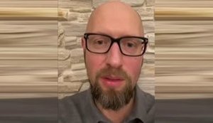 Я жесткий сторонник ликвидации Конституционного Суда, - Яценюк