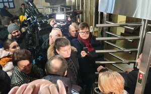 "Происходит активизация Антимайдана": нардепы от "ЕС" пришли в ГБР с требованием отменить назначение экс-адвоката Януковича Бабикова на пост замглавы ГБР. ВИДЕО