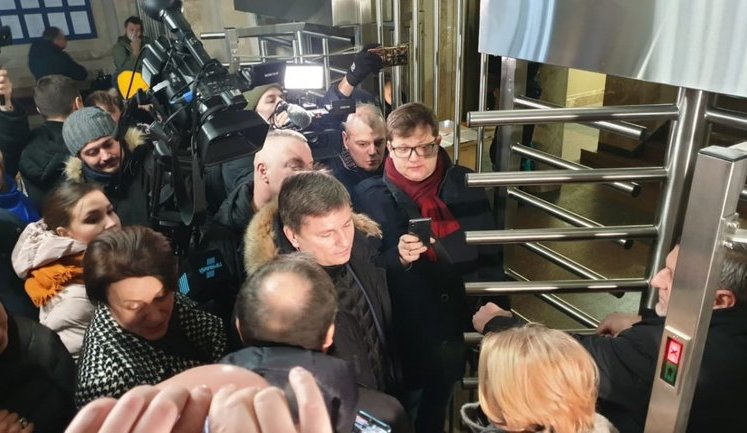 "Происходит активизация Антимайдана": нардепы от "ЕС" пришли в ГБР с требованием отменить назначение экс-адвоката Януковича Бабикова на пост замглавы ГБР. ВИДЕО