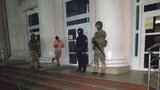 На окрузі в Щасті, де програв брат Медведчука, перераховують голоси. Поліція посилила заходи безпеки, - МВС. ФОТОрепортаж