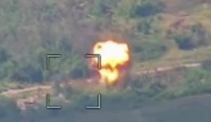 Ukrainian soldiers destroyed three Russian artillery pieces using ’Leleka’ UAV and ’HIMARS’ multiple launch rocket system. VIDEO