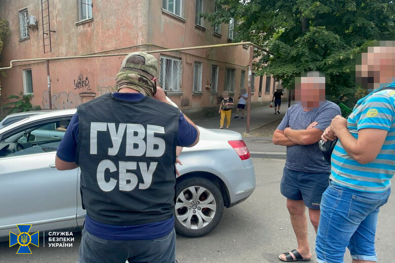 У Києві, Миколаєві та Львові ліквідовано схеми вивозу призовників за кордон, вартість могла перевищувати $15 тис., - СБУ 02