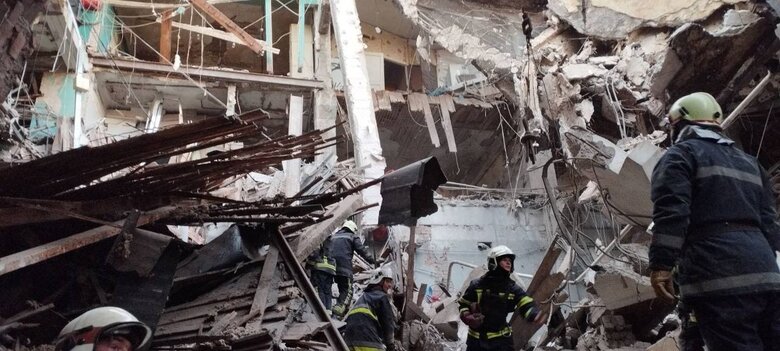 Russian missile attack on dormitory in Kharkiv: 3 people died, among them boy born in 2009, - SES 02