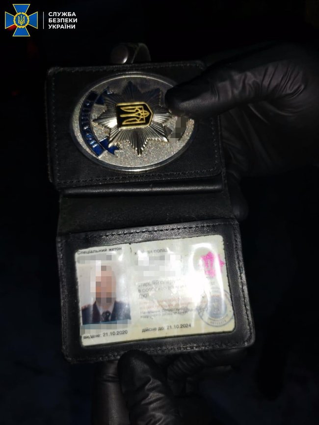 Столичный полицейский задержан при получении $10 тыс. взятки за закрытие уголовного производства, - СБУ 03