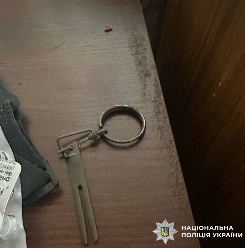 Полиция задержала мужчину который бросил гранату на авто в Киеве