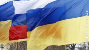 В Севастополе задержаны два пророссийских демонстранта, сорвавших памятную доску