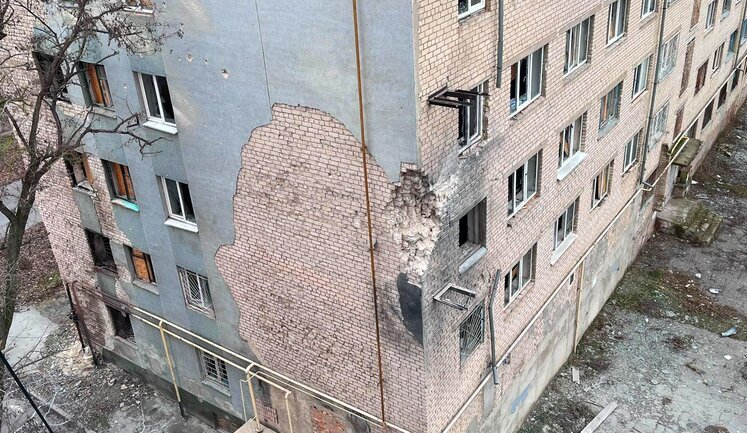 Последствия вражеских обстрелов Херсонщины: 2 человека погибли, еще 2 - получили ранения. ФОТОРЕПОРТАЖ