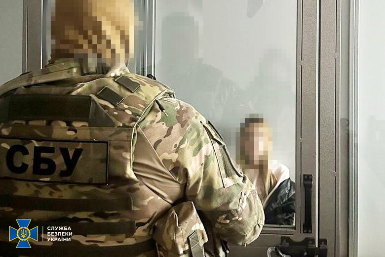 На Житомирщині п’яний чоловік з гранатою погрожував поліції