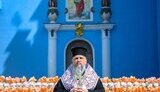 Наев Наев передал военным куличи