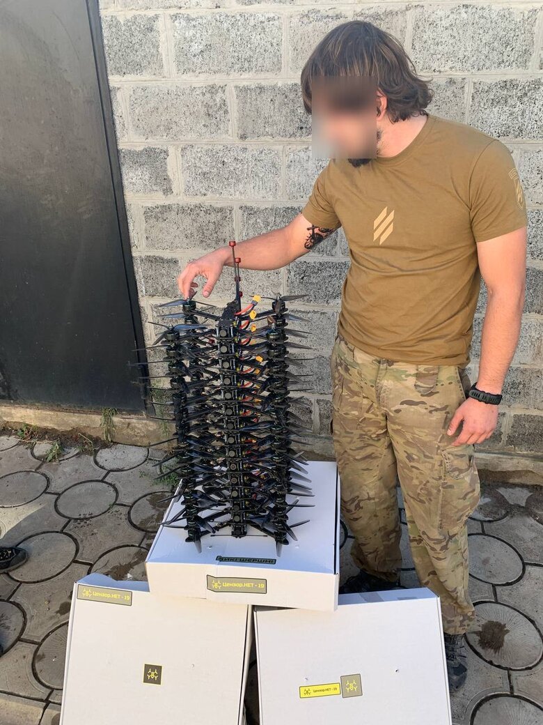 Добірка найбільш видовищних уражень FPV-дронами Дикі Шершні, на які ви задонатили, та звіт за вересень 08
