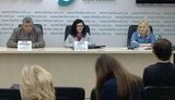 "В Украине есть только два лагеря: власть и оппозиция", - иностранные наблюдатели. + ВИДЕО