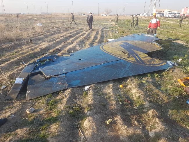 В Иране разбился самолет МАУ с пассажирами на борту 01