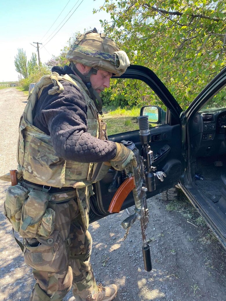 Розвідник Сергій Дячик: На Запорізькому напрямку гаряче завжди. Як було масивно, так і залишається. Багато росіян лягають, але все одно пруться й пруться 04