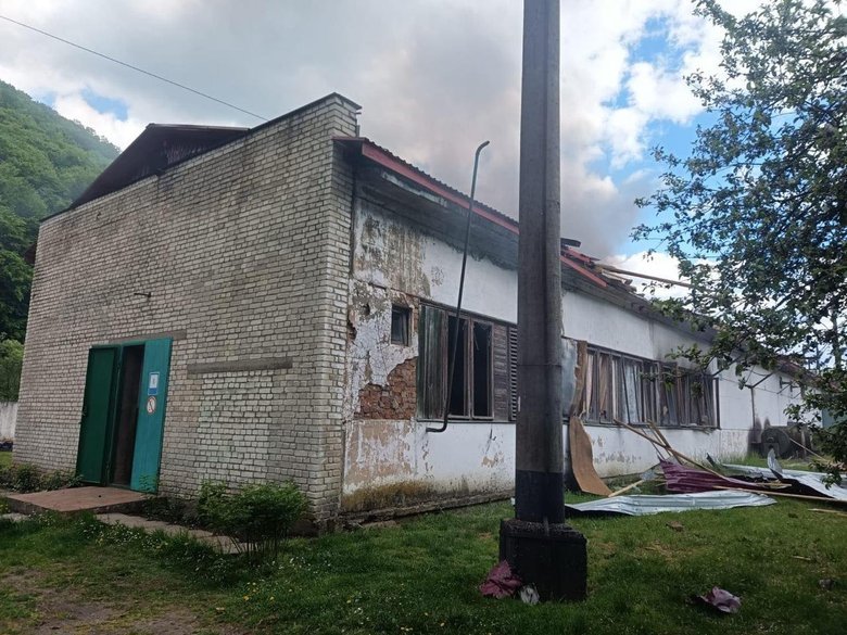 In Uzhhorod, a strike on a critical infrastructure facility was recorded