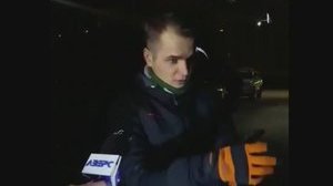 Полиция в Луцке задержала альпиниста, сорвавшего баннер, обвиняющий Порошенко в расформировании 51-й бригады. ВИДЕО+ФОТОрепортаж