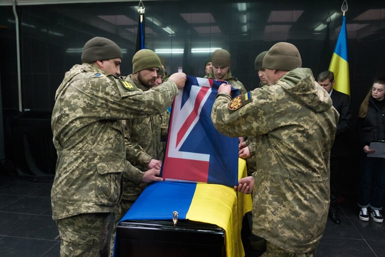 З добровольцем з Нової Зеландії Домініком Абеленом попрощались у Києві
