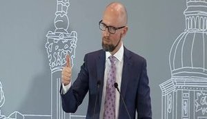 Яценюк - Путину: Мы - не единый народ. ВИДЕО