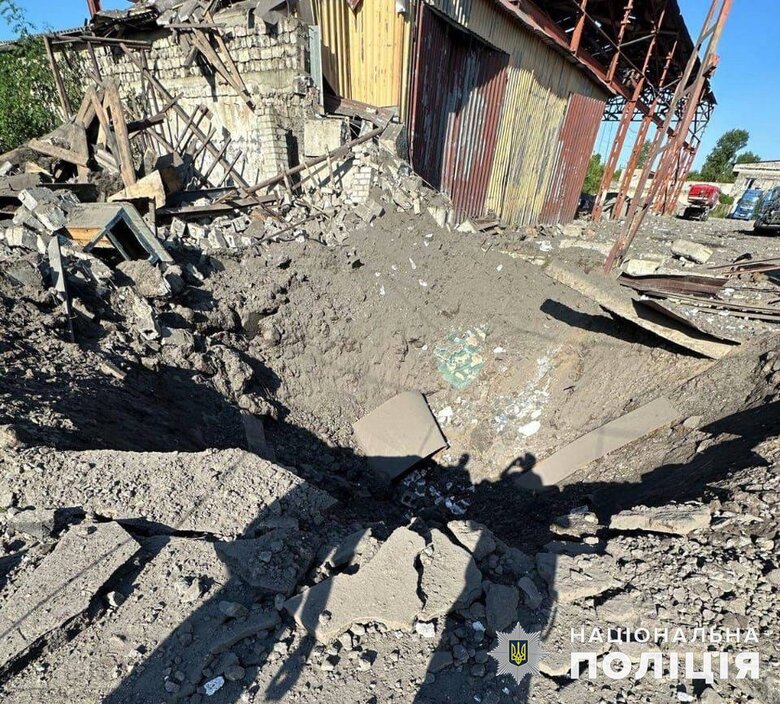 Наслідки ворожих обстрілів Донеччини 04