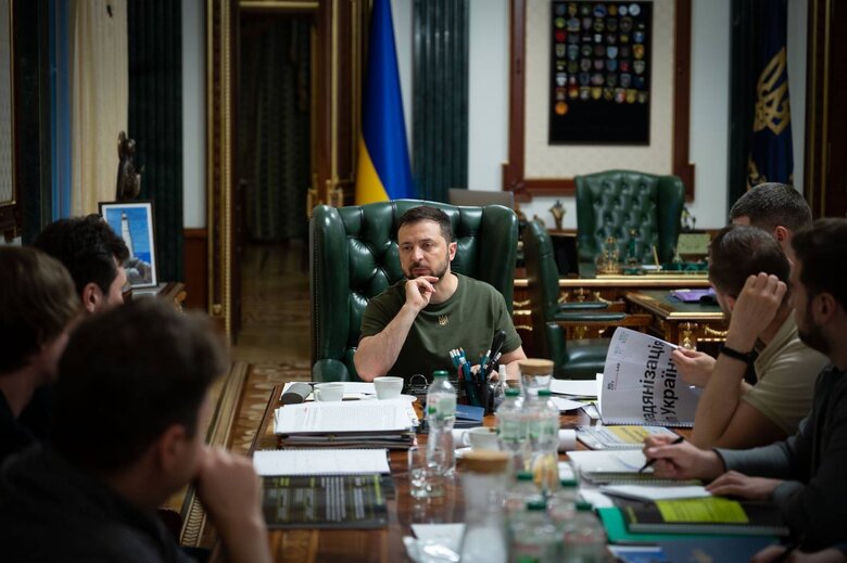 Готуємо доктрину для України, яка переможе. - Зеленський провів нараду з питань реформування освіти 02