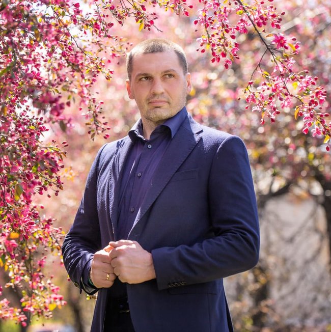 Сержант, який став комбатом, Сергій Карнаухов: За можливість звільняти наші землі я готовий був терпіти все. Але після 2017 року прагнення робити це у командування я не бачив 05