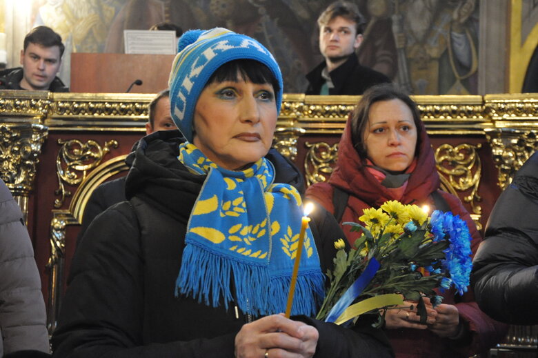 Пам’ятаємо!: у Києві вшанували подвиг Героїв Небесної Сотні 08