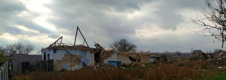 Consequences of shelling in Kherson region: two districts came under enemy fire, residential buildings, critical infrastructure objects were damaged, and destroyed 02