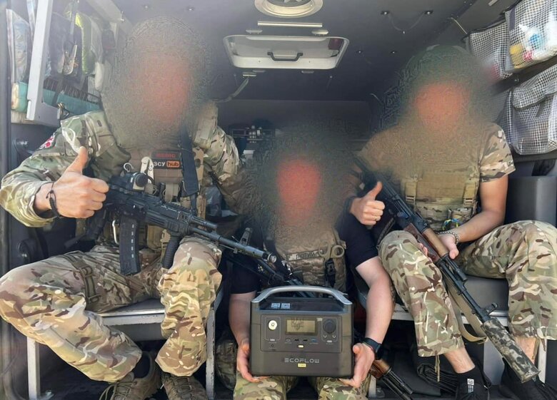 Каждую минуту воины отдают за нас жизнь, помогайте, кто как может: защитникам нужны дроны, рации и тепловизоры, - волонтер Юсупова 15