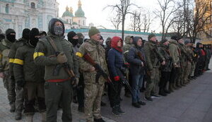 Правозахисники та виробники зброї вимагають декриміналізувати неліцензійне виробництво та зберігання зброї для самозахисту