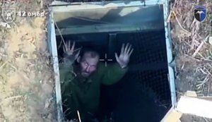 Росіянин хотів здатися в полон, але його атакував власний FPV-дрон: бійці 42-ї ОМБр врятували пораненого окупанта за допомогою НРК. ВIДЕО