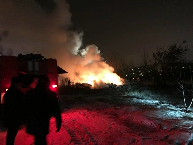 При падении вертолета в Кременчуге погибли 4 человека, - ГСЧС 01