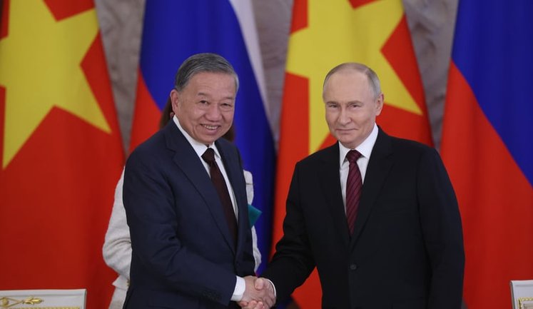 Росія і В’єтнам використовували нафтосхему для приховування платежів за зброю, - AP