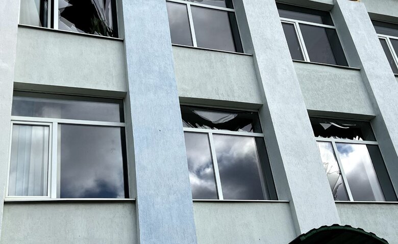 Последствия атаки шахедов на Хмельнитчину: Обломками повреждены 12 домовладений 02 Последствия атаки шахедов на Хмельнитчину: Обломками повреждены 12 домовладений 02