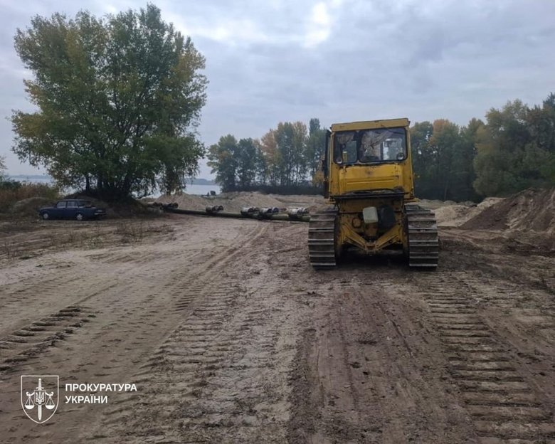 На Кременчуцькому водосховищі незаконно видобули піску на 58 мільйонів