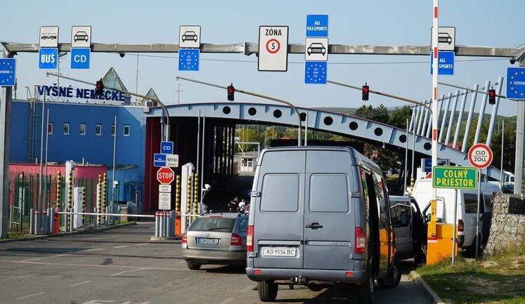Збільшився пасажиропотік на кордоні України з країнами ЄС, - ДПСУ