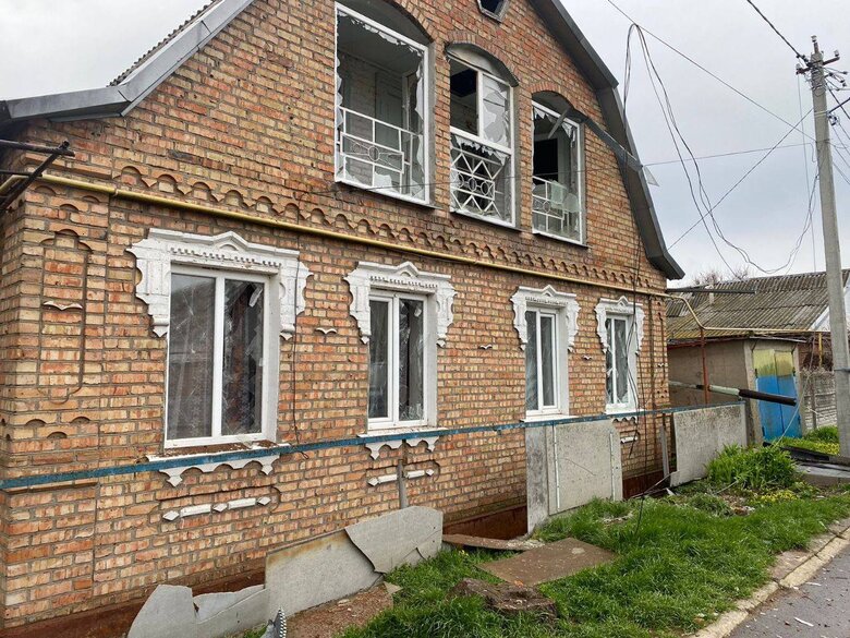 Росіяни обстріляли Нікополь з артилерії, є руйнування, - ОВА 01