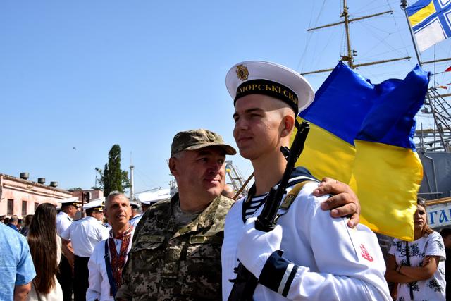 Будущие офицеры ВМС Украины приняли присягу в Одессе 08 Будущие офицеры ВМС Украины приняли присягу в Одессе 08