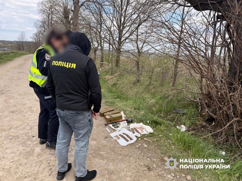 32 підозрюваних: поліція викрила канали незаконного обігу зброї