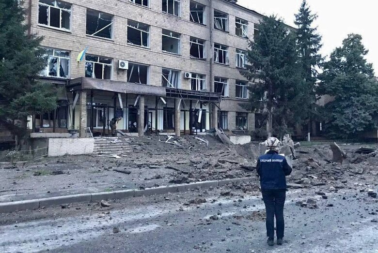 Enemy attacked Kharkiv and region. There are wounded, among them 13-year-old boy in serious condition - Synehubov 04