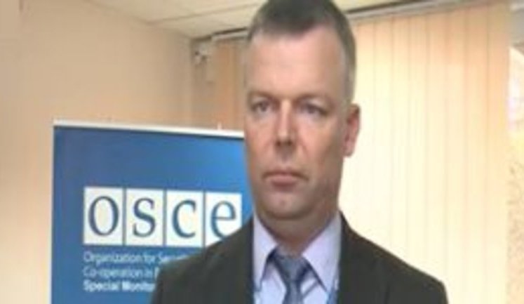 Мы знаем, что в автобус попал снаряд, но не знаем, что это было, - Хуг об инциденте в Оленовке