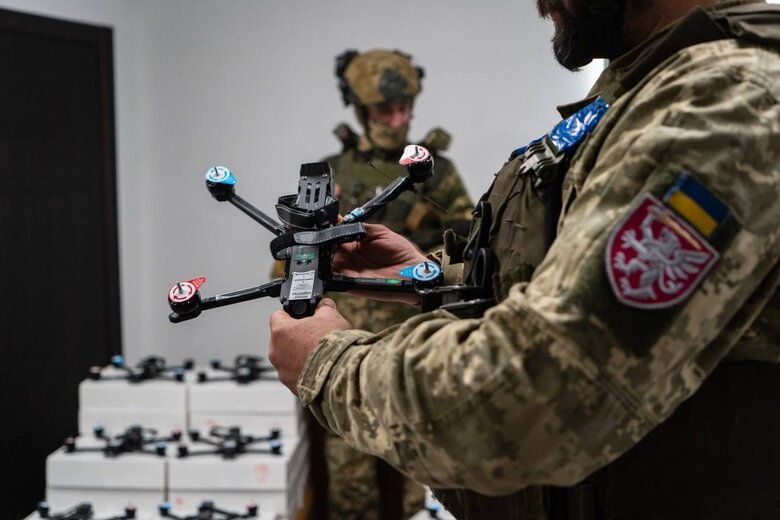 ВСУ получили первые 3 тысячи FPV-дронов от операции Єдність, - Федоров 02