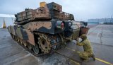 Австралія завершила передачу танків Abrams Україні