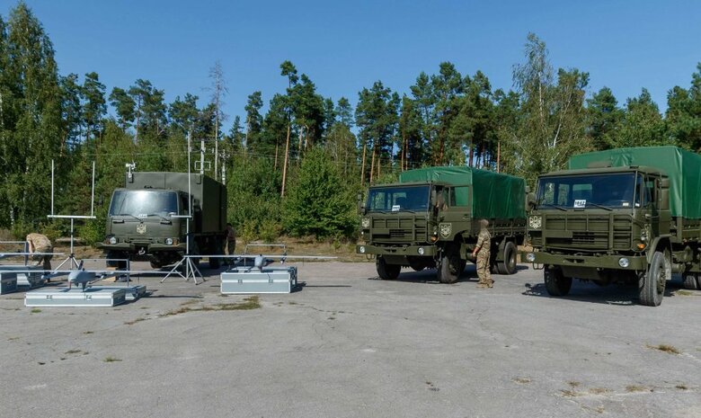 78-й штурмовий полк ДШВ отримав комплекс БПЛА Poseidon та вантажівки DAF 04