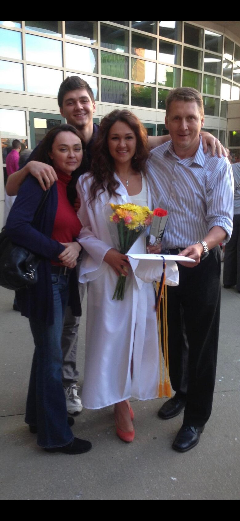 Я зобов`язаний цим хлопцям на фронті. Потужна історія Ігоря Коваля - американського підприємця українського походження, який разом із сім`єю мобілізував у США на допомогу Україні тисячі людей 07