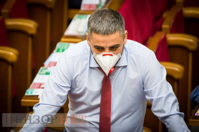 Черга до Шмигаля, Тищенко хвалиться відео зі своїм танцем, страшні ялинки Шахова та Ківа в обіймах Суркіса, - робота Ради 16 липня 27