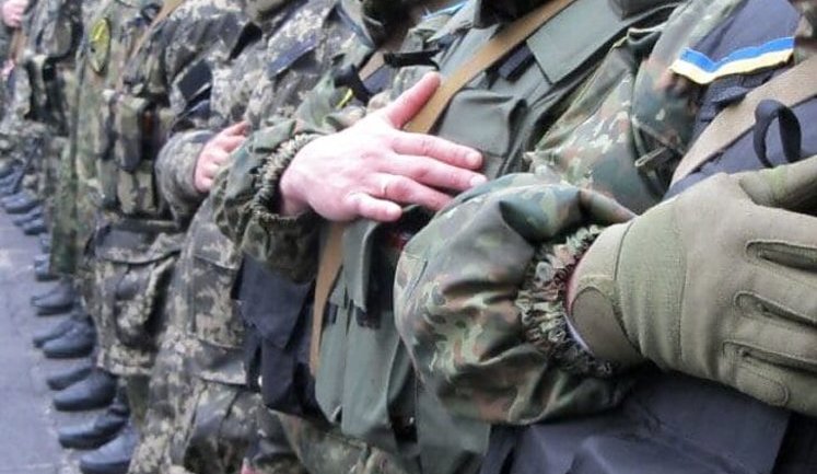 Резервісти масово йдуть до територіальних центрів комплектування, - Залужний